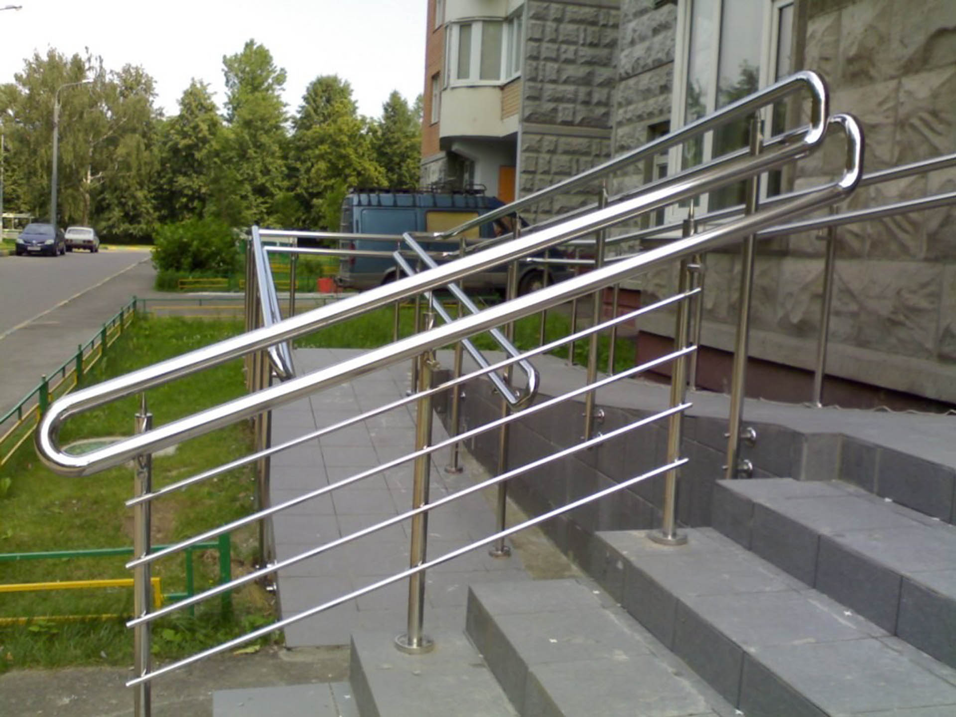 Перила из нержавейки в больнице