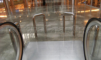 Защитный барьер эскалатора в Москве. Готовые проекты ПерилаГлавСнаб