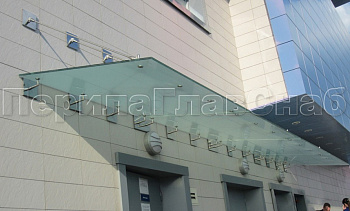 Стеклянные козырьки и навесы в Москве. Готовые проекты ПерилаГлавСнаб