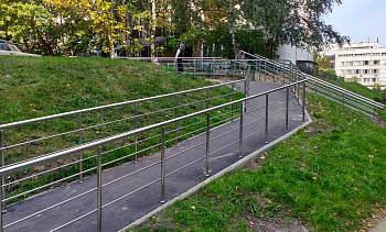 Уличные ограждения из металла в Москве. Готовые проекты ПерилаГлавСнаб