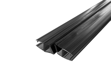 Комплект уплотнителей для стекла 8мм (2 шт.), стекло-стекло, с магнитом 135°, 2,2 м.черный прозрачный t208 BL купить в Москве