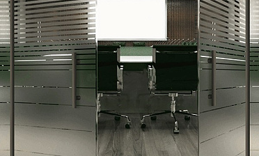 Перегородки из стекла с пленкой для офиса премиум купить в Москве