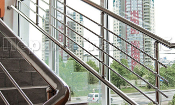 Ограждение на окна из нержавеющей стали в Москве. Готовые проекты ПерилаГлавСнаб