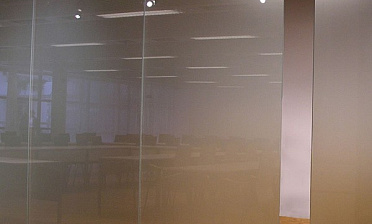 Стеклянные матовые перегородки в офис премиум купить в Москве