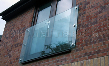 Ветрозащитное ограждение без стоек, на точечном креплении в торец в Москве. Готовые проекты ПерилаГлавСнаб