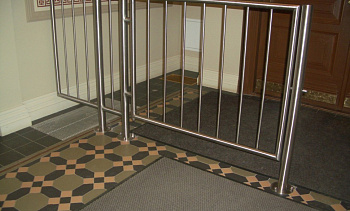 Ограждение лестниц для детей с вертикальным заполнением в Москве. Готовые проекты ПерилаГлавСнаб