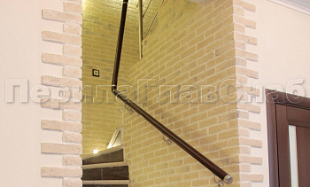 Пристенный пластиковый поручень ПВХ в Москве. Готовые проекты ПерилаГлавСнаб
