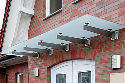 Консольные козырьки и навесы в Москве. Готовые проекты ПерилаГлавСнаб - фото 10