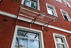 Козырьки и навесы на металлокаркасе в Москве. Готовые проекты ПерилаГлавСнаб - фото 18