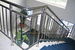Перила и ограждения с вертикальным заполнением в Москве. Готовые проекты ПерилаГлавСнаб - фото 3