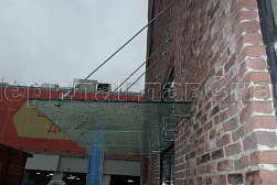 Стеклянные козырьки на вантах в Москве. Готовые проекты ПерилаГлавСнаб - фото 21