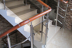 Перила и ограждения из нержавейки и дерева в Москве. Готовые проекты ПерилаГлавСнаб - фото 28