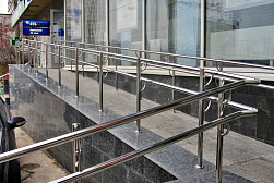 Поручни для инвалидов из нержавеющей стали в Москве. Готовые проекты ПерилаГлавСнаб - фото 17