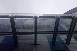 Стеклянные козырьки на спайдерах в Москве. Готовые проекты ПерилаГлавСнаб - фото 10