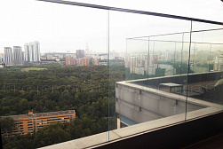 Цельностеклянные ограждения для крыш в Москве. Готовые проекты ПерилаГлавСнаб - фото 12