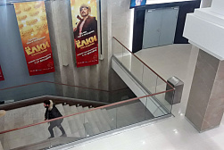 Стеклянные ограждения для торговых  и бизнес центров в Москве. Готовые проекты ПерилаГлавСнаб - фото 7