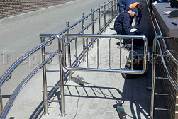 Поручни для инвалидов из нержавеющей стали в Москве. Готовые проекты ПерилаГлавСнаб - фото 24