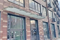 Стеклянные козырьки на вантах в Москве. Готовые проекты ПерилаГлавСнаб - фото 2