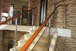Перила на второй этаж в Москве. Готовые проекты ПерилаГлавСнаб - фото 3